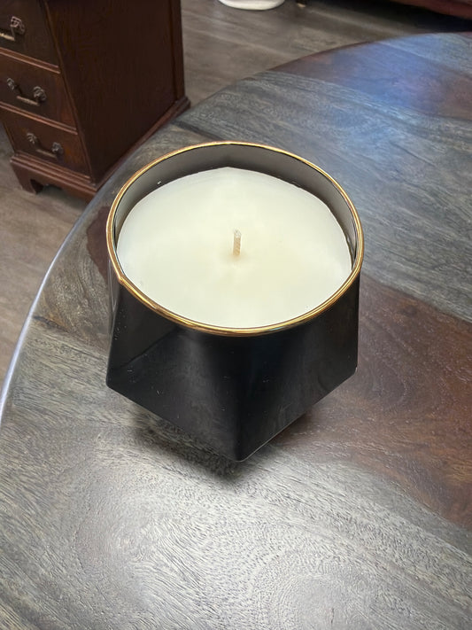 Speciality Candle: The Perfect Man 25oz